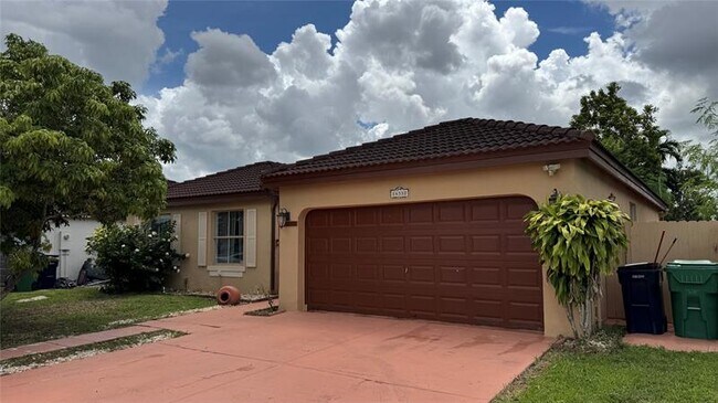 Foto del edificio - 14332 SW 163rd St