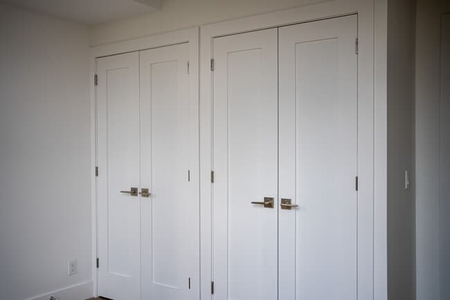 Building Photo - 841 Grenon Ave