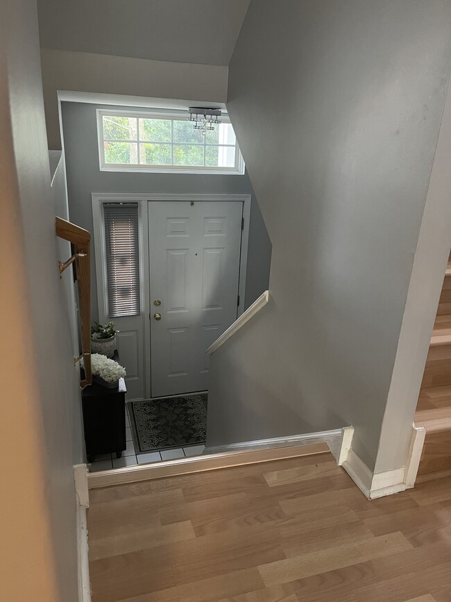 Foto del edificio - 192 Lucerne Ct