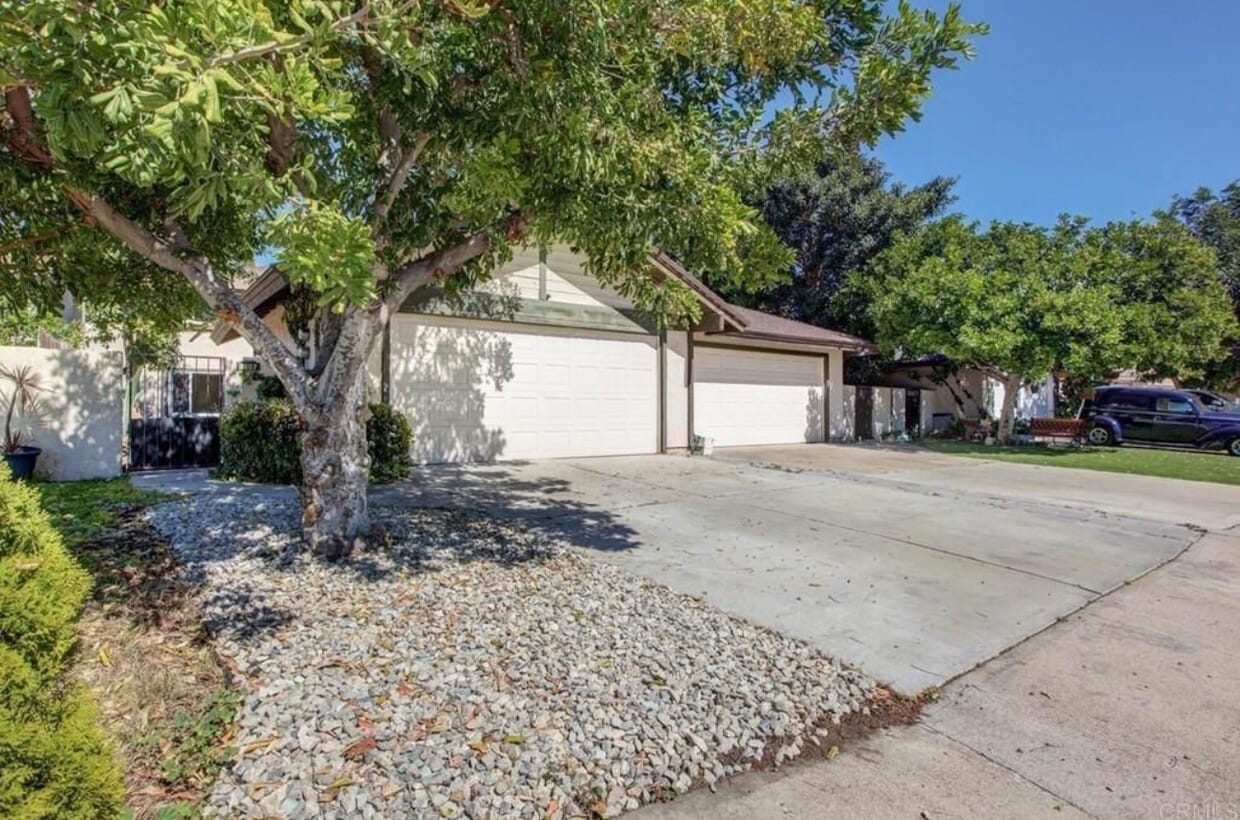 Primary Photo - 3603 W Park Balboa Ave
