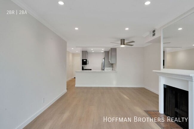 Building Photo - 1520 N Vista St