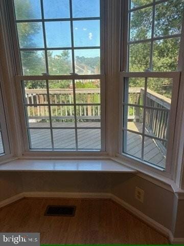 Building Photo - 5142 Woodford Dr