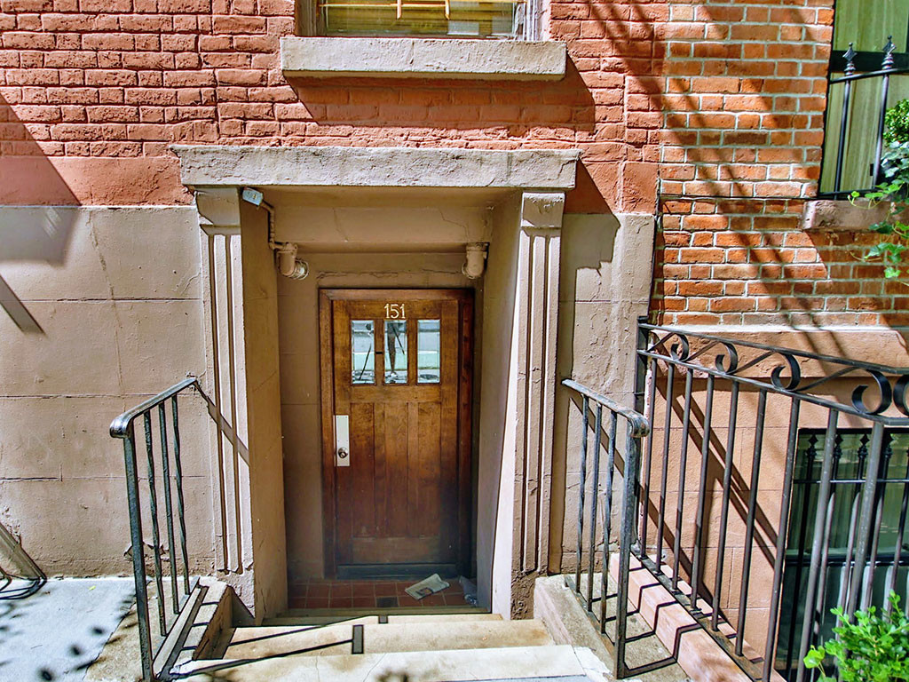 Foto principal - 151 West 10th Street