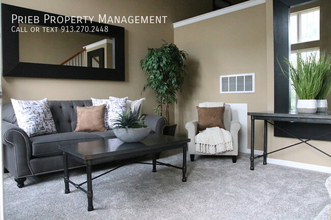 Foto del edificio - Prairie Haven Townhome - Available June 1st