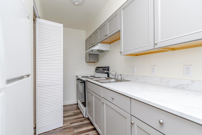 Foto del edificio - 209 N Woodland Dr