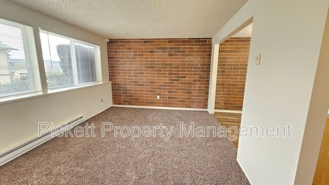 Foto del edificio - 1621 Trenton Ave