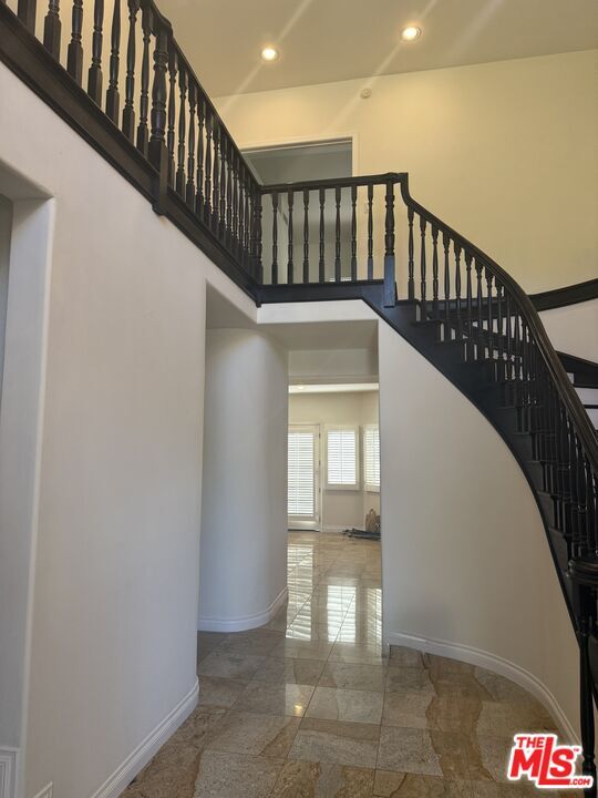 Building Photo - 15020 Encanto Dr