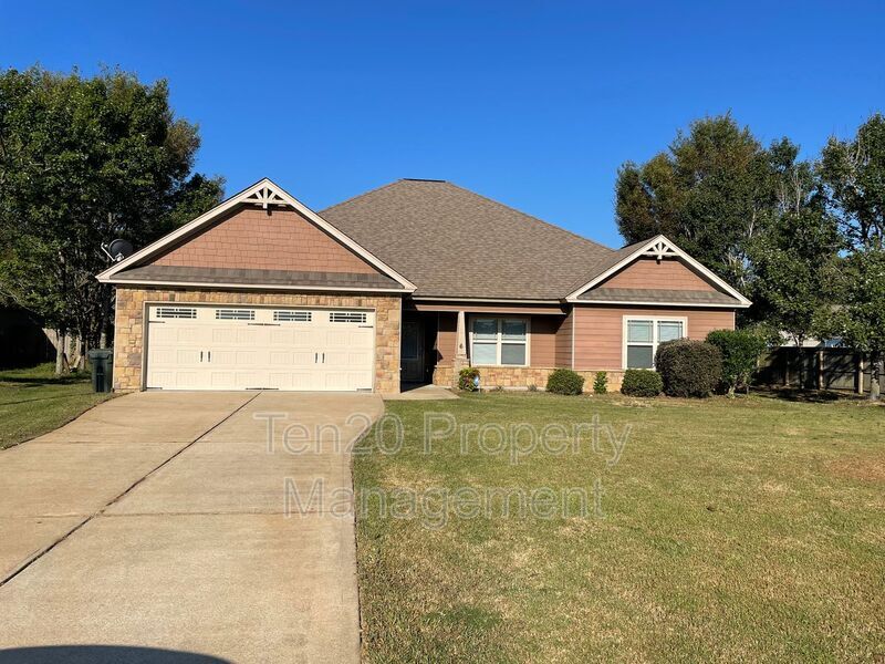 6 Buckeye Ct, Fort Mitchell, AL 36856 House Rental in Fort Mitchell
