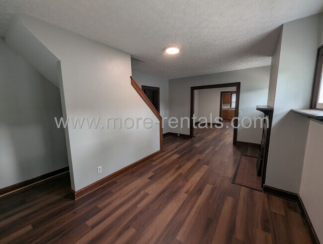 Foto del edificio - 392 Collingwood Ave
