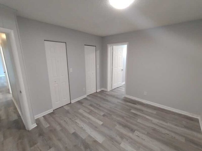 Foto del edificio - 2518 Drake Ave