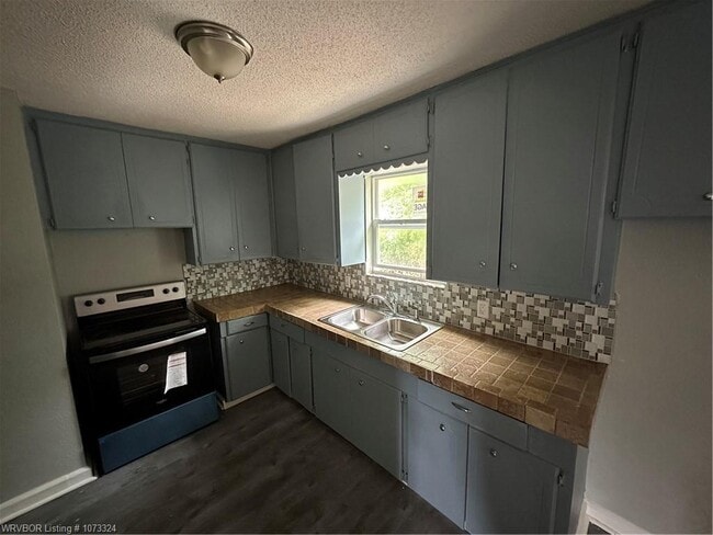 Building Photo - 200 Wortham Dr