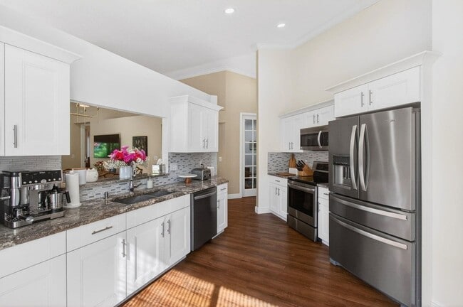 Photo - 9168 Bay Point Cir House