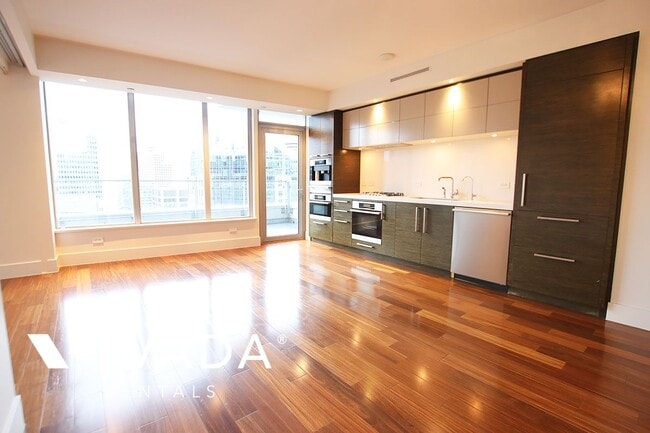 Building Photo - Private Residences At Hotel Georgia Apartm...