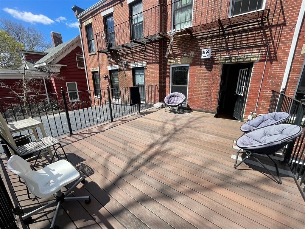 Foto principal - 18 Perrin St
