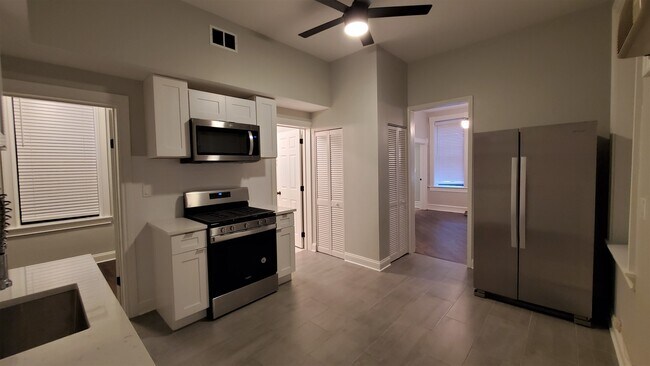 Foto del edificio - 2120 W Lyndale St