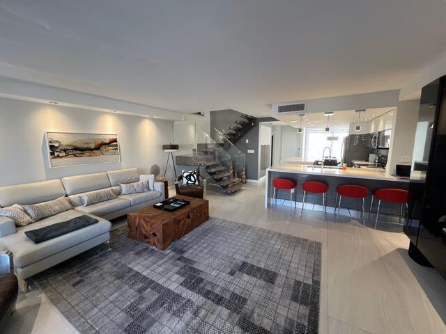 Foto del edificio - 1100 SE 5th Ct