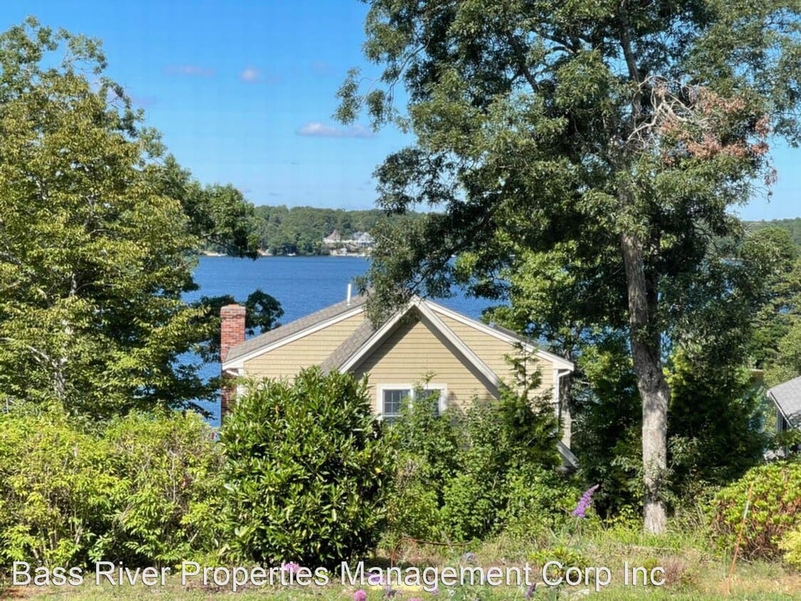 Primary Photo - 3 br, 2 bath House - 270 Algonquin Avenue