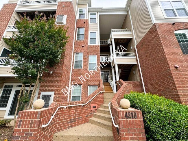 Foto del edificio - 4210 Mozart Brigade Ln