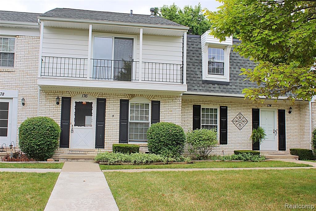 Primary Photo - 176 Longford Dr