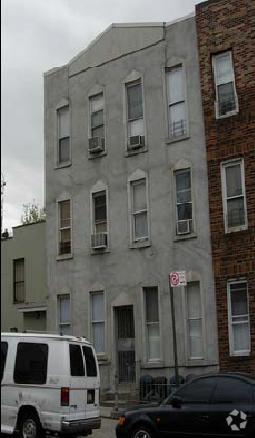 Building Photo - 292 20th St