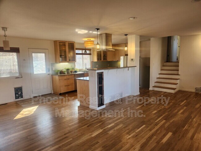 Foto del edificio - 1809 S Pratt Pkwy