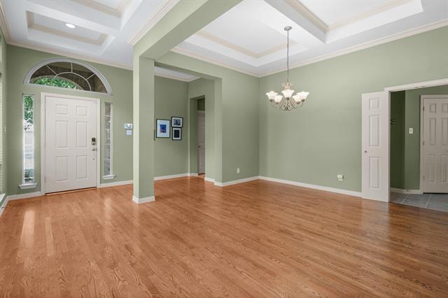 Building Photo - 9 Avalon Dr