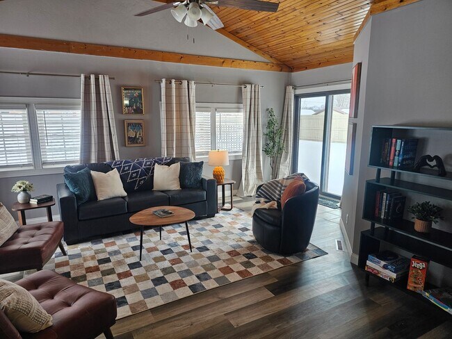 Building Photo - Family Friendly Home With Pool In Greensburg, IN