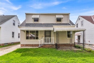 Building Photo - 5688 E 141st St