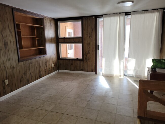 Sala de estar/sala de estar - 40 Rootville Rd