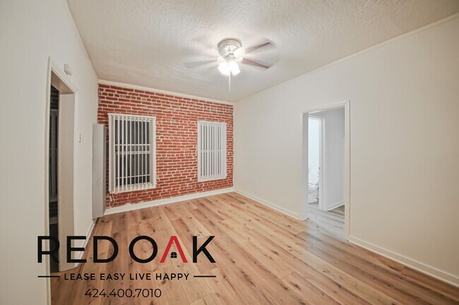 Foto del edificio - 1111 S Norton Ave