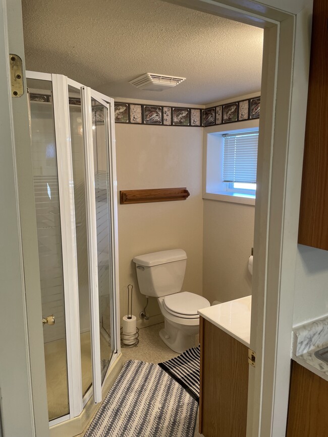 Building Photo - 9758 S.40 Ln