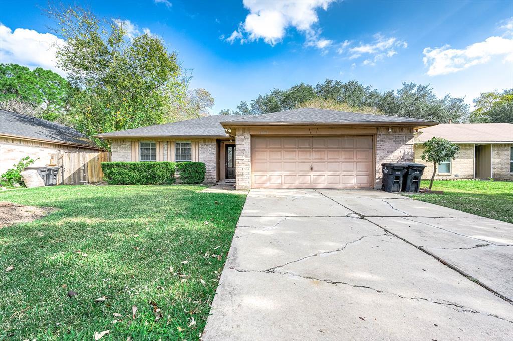 Foto principal - 10707 Forest Leaf Dr