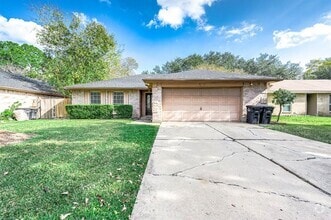 Building Photo - 10707 Forest Leaf Dr