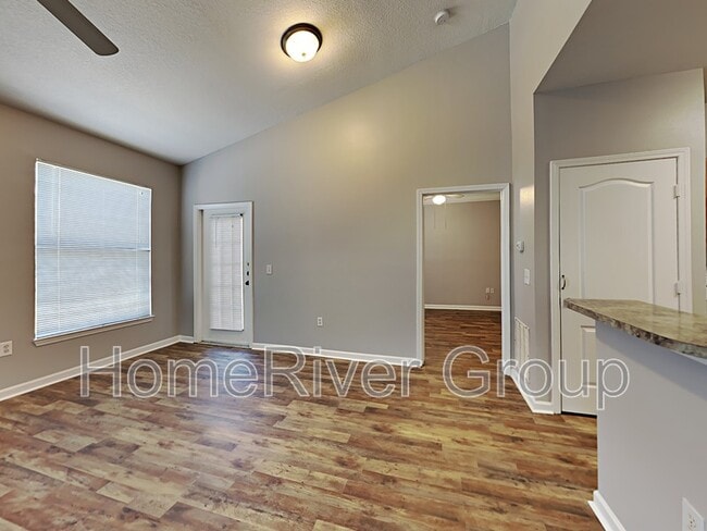 Building Photo - 18113 Villa Creek Dr