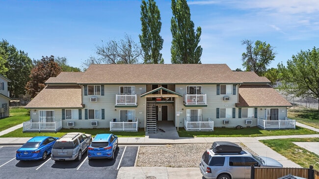Foto del edificio - Twin Falls Gardens Apartments