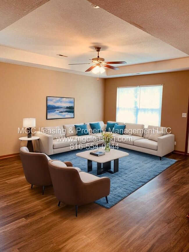 Building Photo - Charming Ranch Duplex in the Heart of Lone Jack - Ready Now!