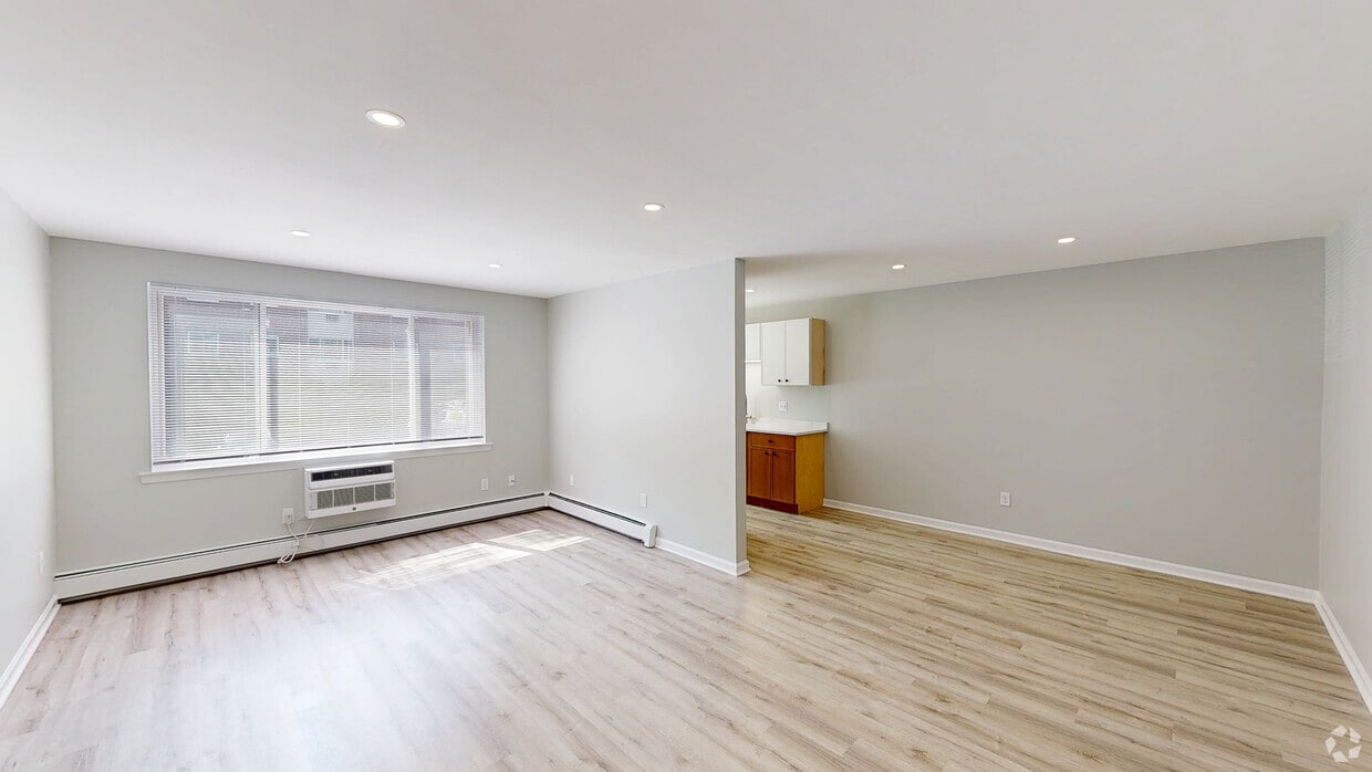 Photo - New Country Club Estates Apartments