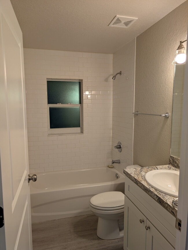 Building Photo - Mini-Home