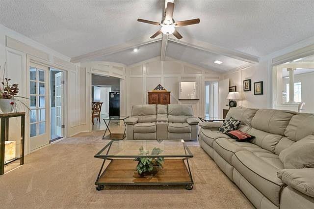 Foto del edificio - 1310 Pecan Valley Dr