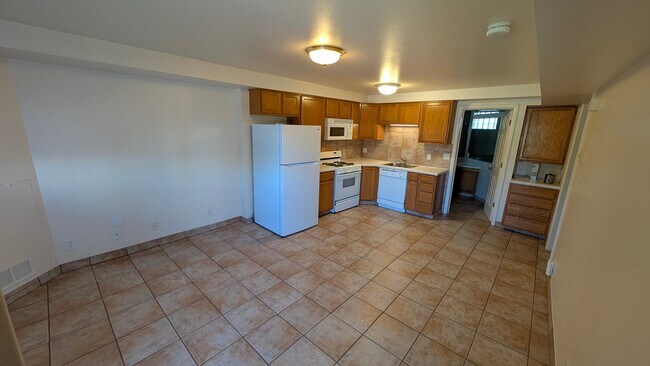 Building Photo - 429 S 1300 E