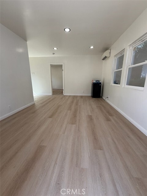 Foto principal - 300 W Tujunga Ave