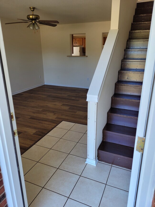 3607 James Dale Rd, Columbia, MO 65202 Townhome Rentals in Columbia