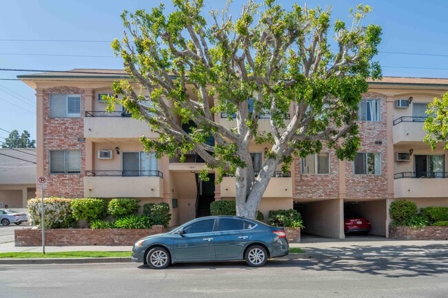 Building Photo - 11871 Idaho Ave