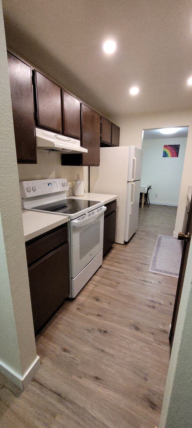 Foto del edificio - 1400 154th Ave NE