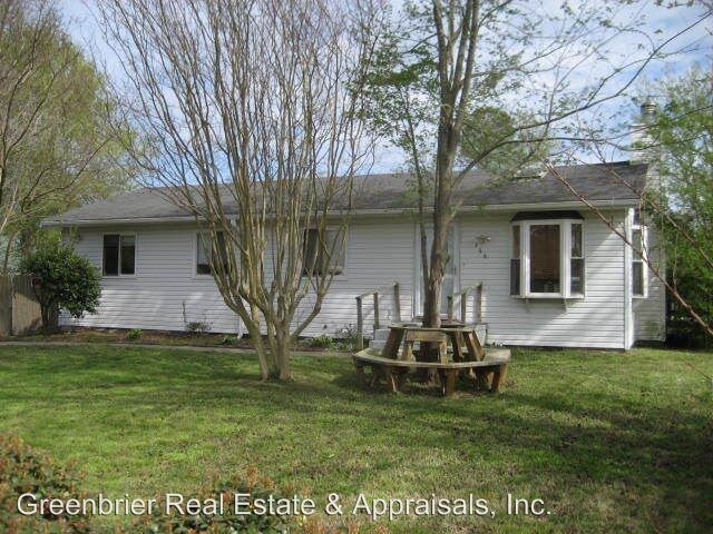 Primary Photo - 4 br, 2 bath House - 156 Burford Ave