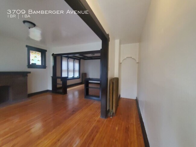 Building Photo - 3709 Bamberger Ave