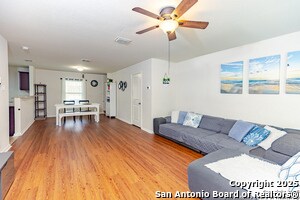 Foto del edificio - 12355 Kirshner Way