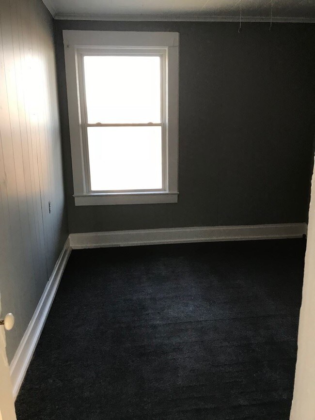 Foto del edificio - 537 E Washington St