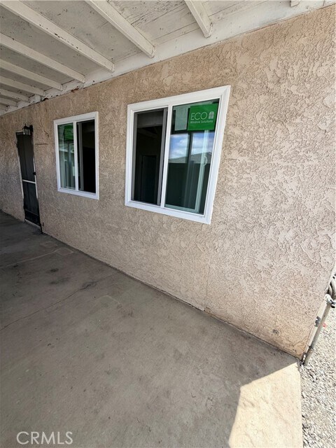Foto del edificio - 18029 Horst Ave