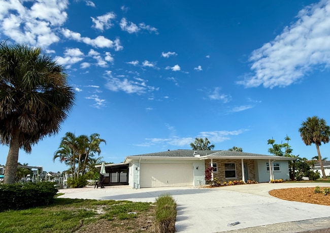 Building Photo - 171 Palm Blvd